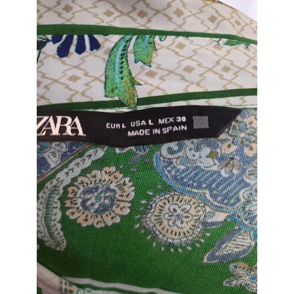 Zara Italian Coastal Scarf Print Satin Blouse Made in Spain Green Paisley Size L - Picture 5 of 7